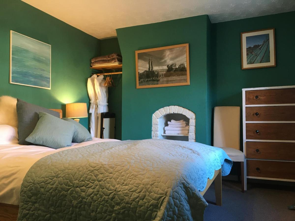 Bright Moments Holiday Home Бевърли Екстериор снимка